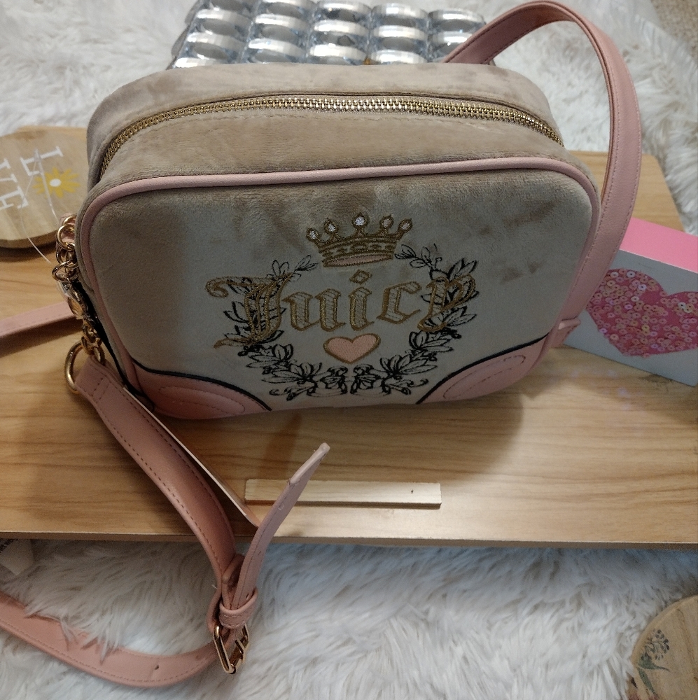 Juicy Couture 👑💎 Cafe Heritage Crossbody Bag 🆕 ✨ - Picture 9 of 10